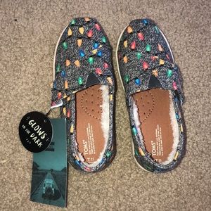 💛BRAND NEW💛 Christmas Toms